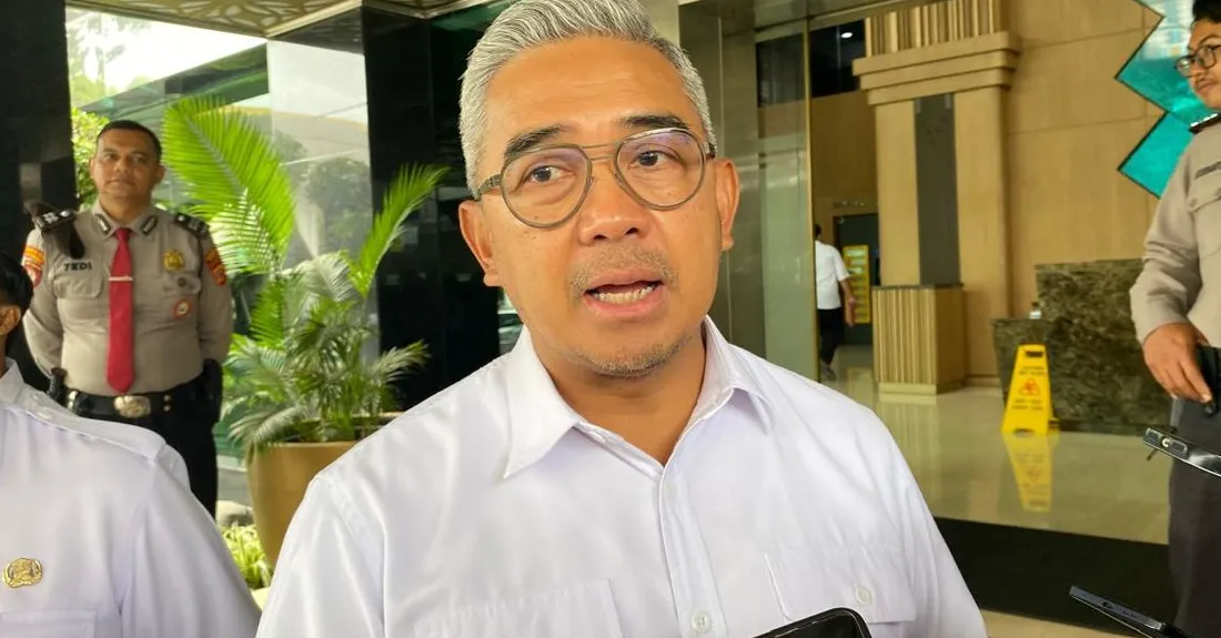 Wali Kota Bandung Muhammad Farhan meluncurkan program Sasapu Bandung