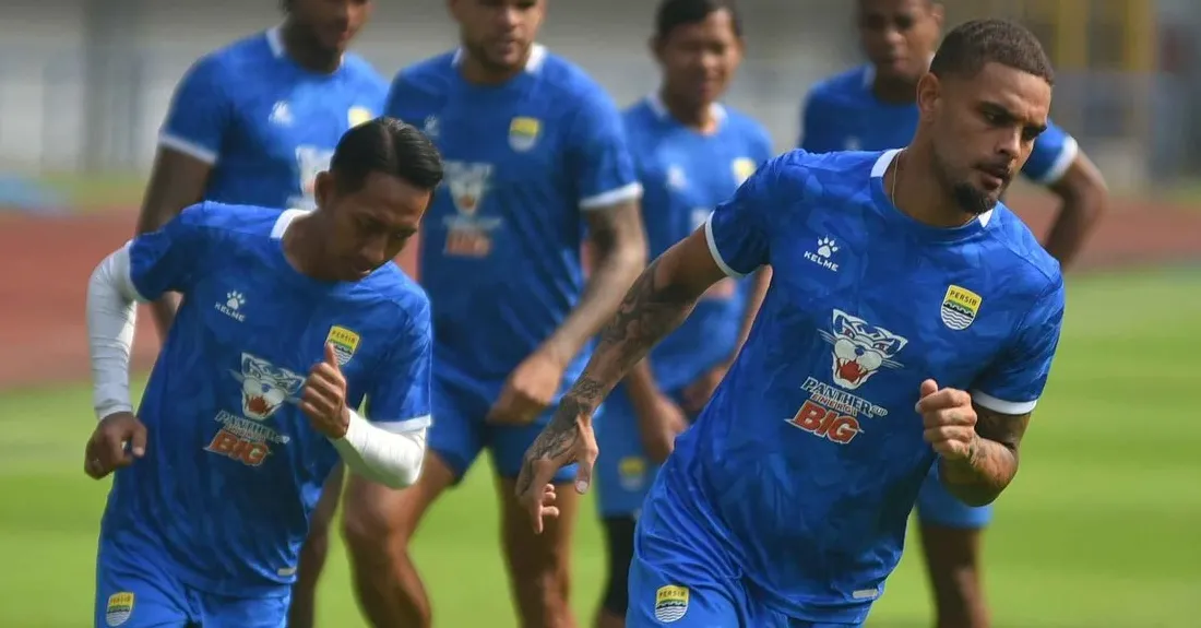 Persib Kejar Rekor, Arema Siap Jadi Kuda Hitam di Bandung