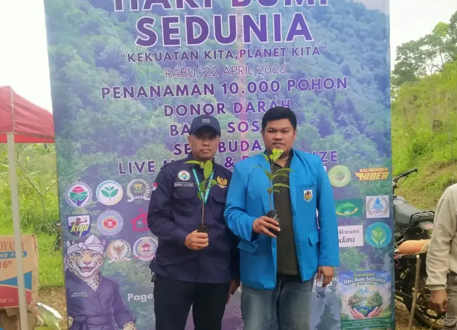 Penampilan kebaya modern dalam lomba
