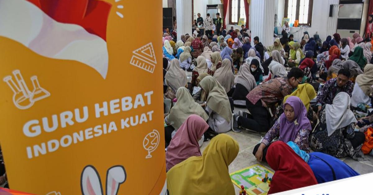 Ratusan guru PAUD dan TK mengikuti pelatihan koding dan robotik di Semarang, Jawa Tengah