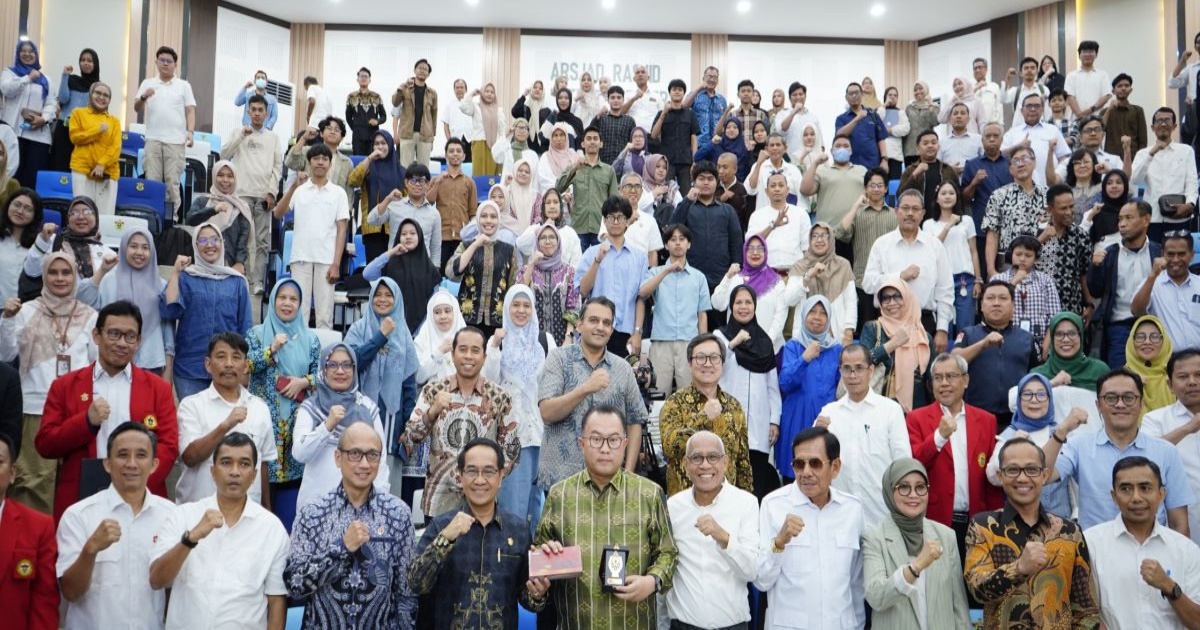 Kepala BRIN Arif Satria saat memberikan pidato di kegiatan BRIN Goes to Campus di Universitas Hasanuddin