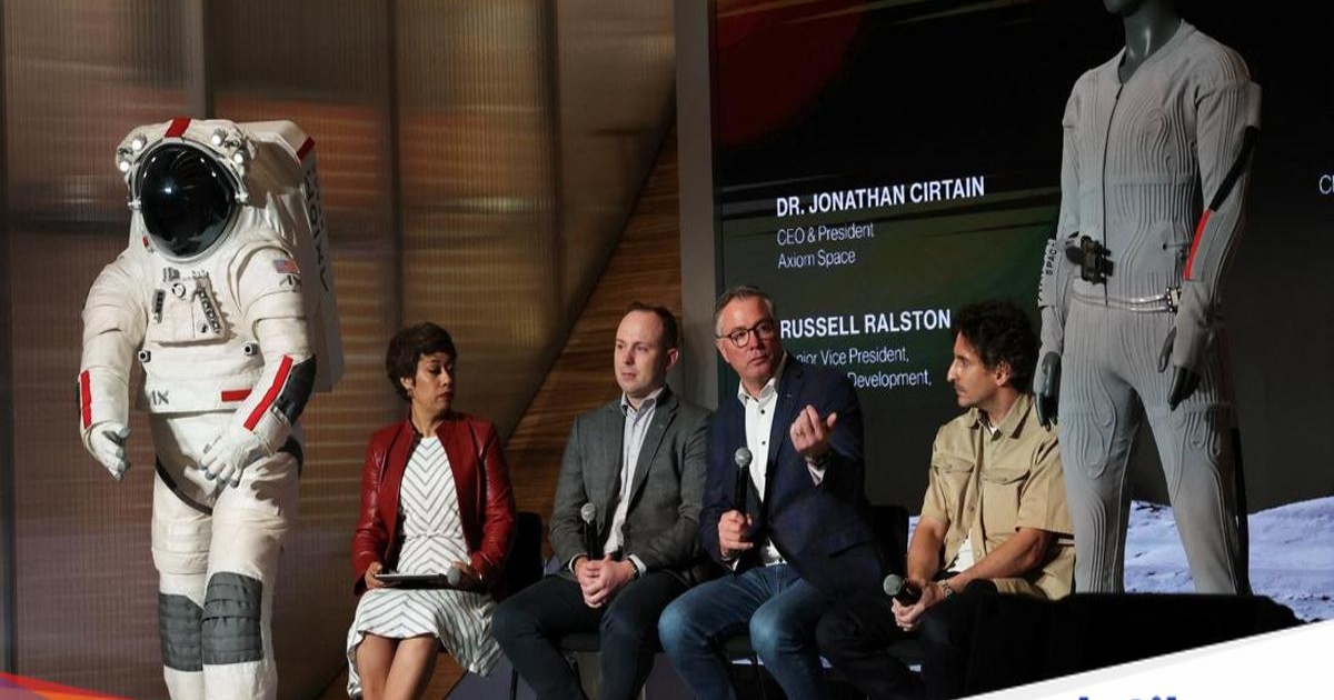 Prada Rancang Pakaian Dalam Khusus Astronaut Misi Bulan NASA 2028