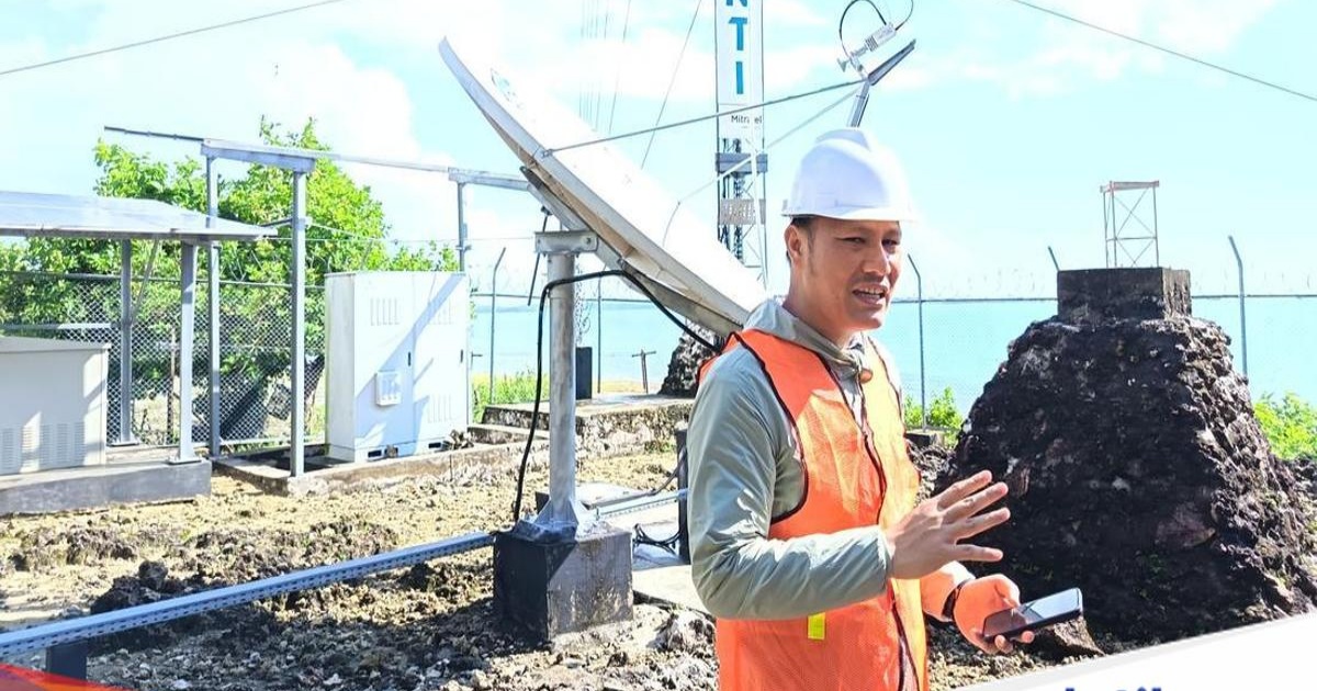 Pelaksana Tugas Direktur Infrastruktur BAKTI Komdigi Darien Aldiano di Pulau Maratua