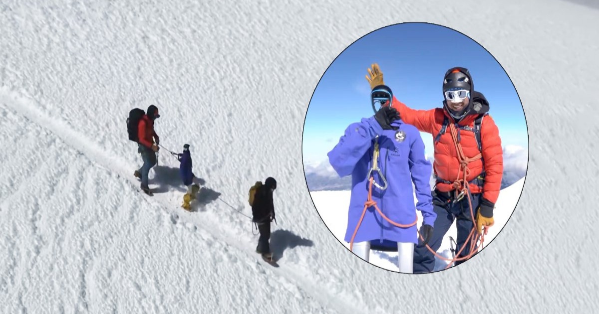 Robot humanoid Unitree G1 di puncak Gunung Chimborazo yang bersalju
