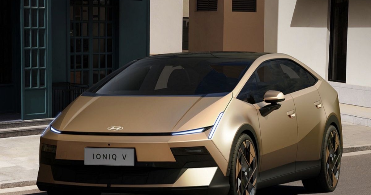 Hyundai Ioniq V mobil listrik fastback dengan desain aerodinamis di Beijing Auto Show 2026