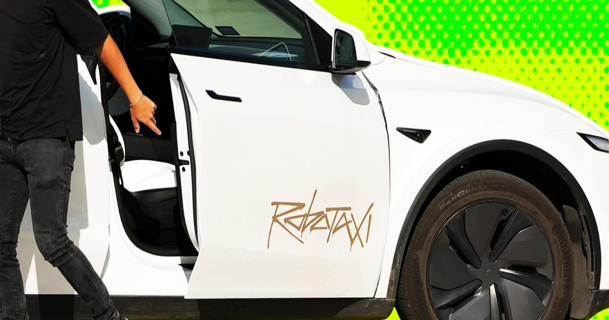 Ilustrasi pria meninggalkan Tesla Robotaxi dengan gaya foto artistik