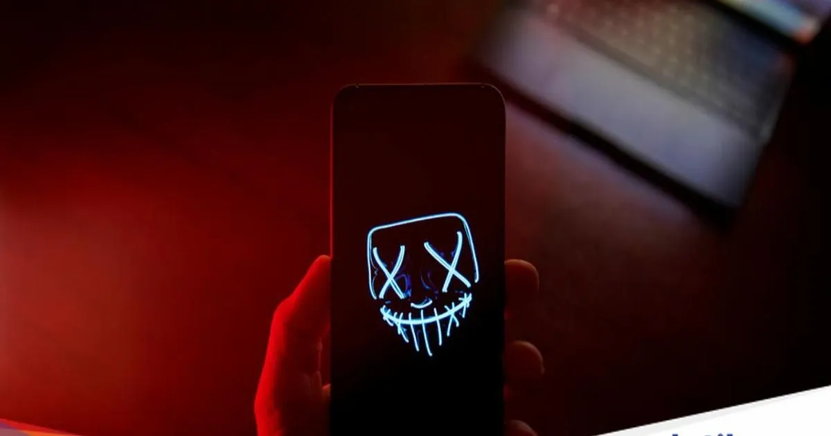 Ilustrasi smartphone Android dengan indikator masa pakai dan keamanan