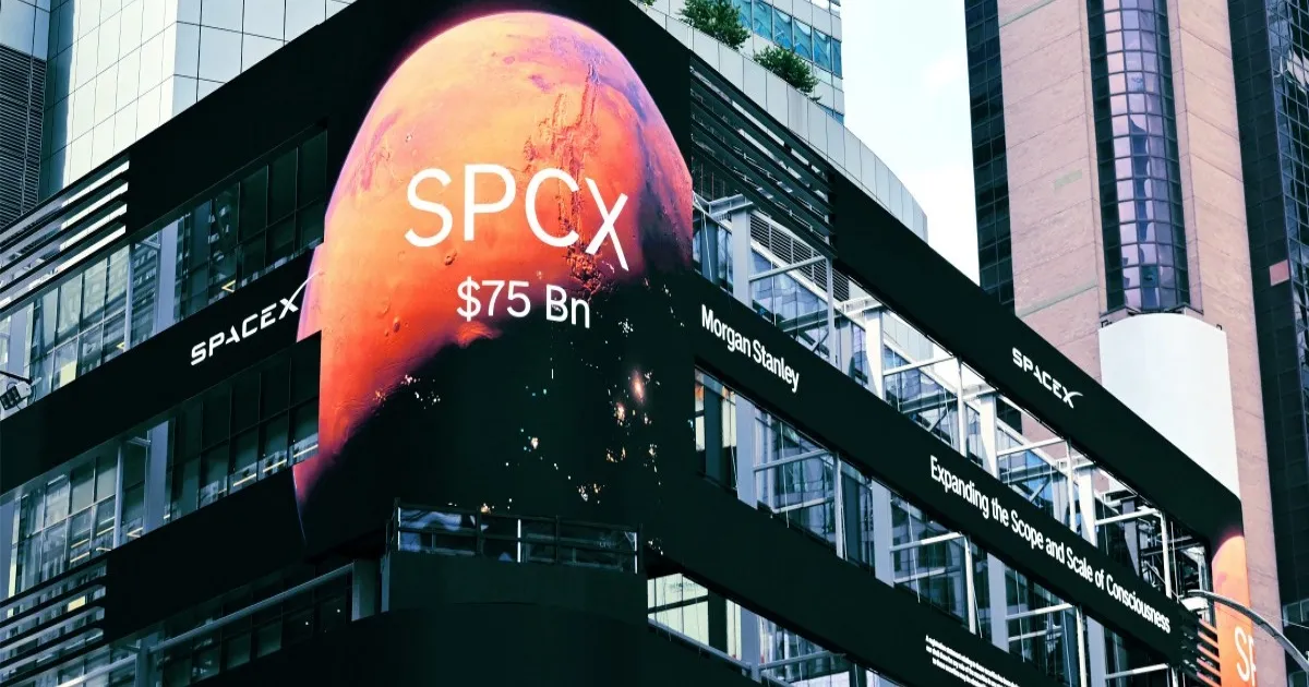 Papan reklame digital SpaceX di Times Square New York menampilkan teks SPCX $75 Bn dan logo perusahaan