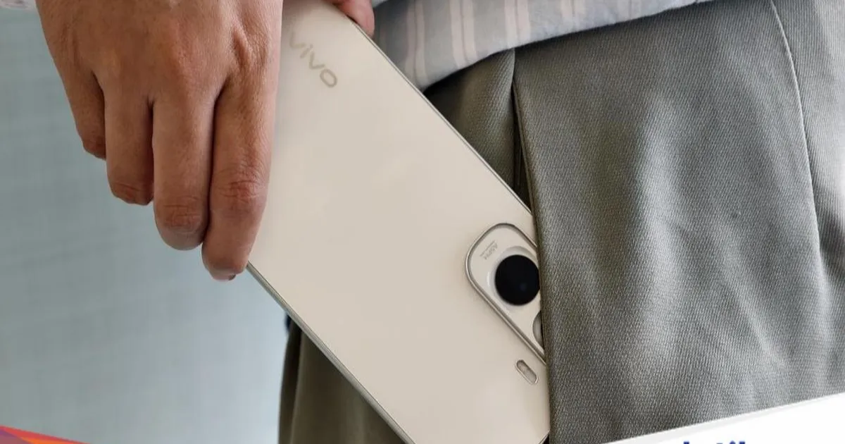 Vivo Y500 dengan layar AMOLED dan desain tipis