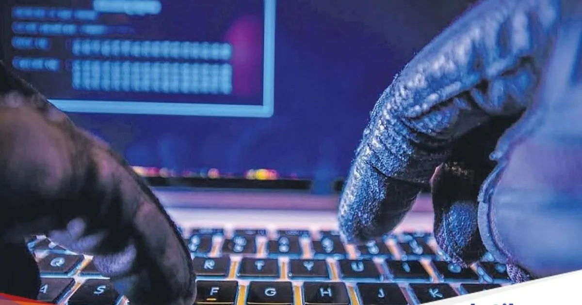Ilustrasi kejahatan cyber dengan latar belakang gelap dan efek digital